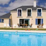 Madame Le Domaine De Vertmarines