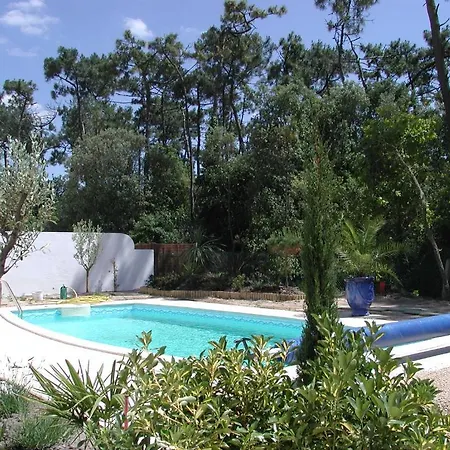 Aparthotel Madame Le Domaine De Vertmarines