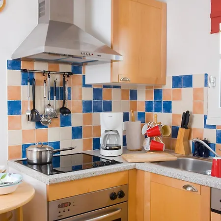 Madame Le Domaine De Vertmarines Aparthotel