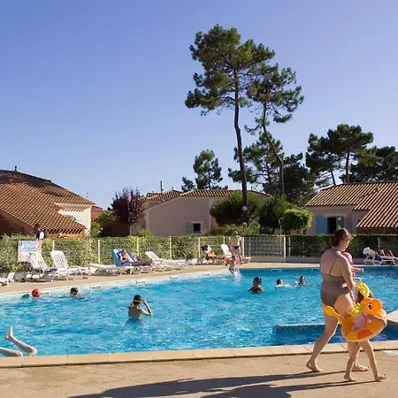 Madame Le Domaine De Vertmarines