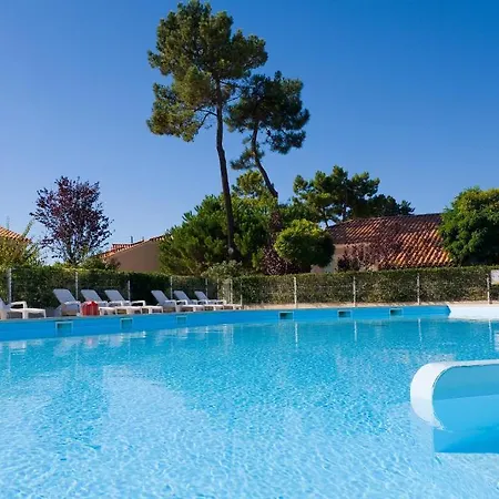 Madame Le Domaine De Vertmarines Aparthotel Saint-Jean-de-Monts