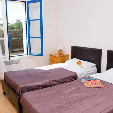 Madame Le Domaine De Vertmarines Aparthotel 3*
