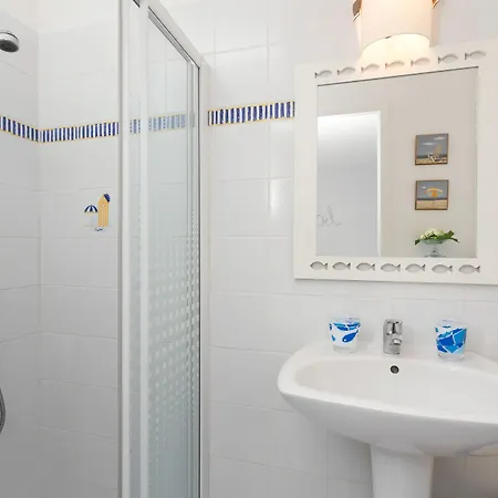 Aparthotel Madame Le Domaine De Vertmarines 3*