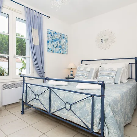 Madame Le Domaine De Vertmarines 3*