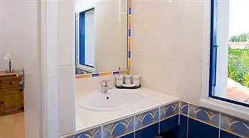 Madame Le Domaine De Vertmarines 3* סן ז'אן דה מון