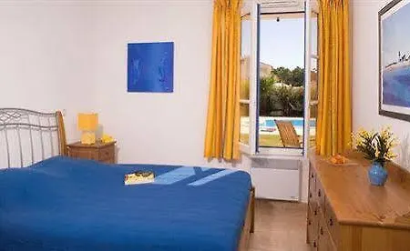 Madame Le Domaine De Vertmarines 3*