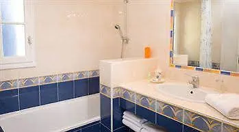 Hotel apartamentowy Madame Le Domaine De Vertmarines