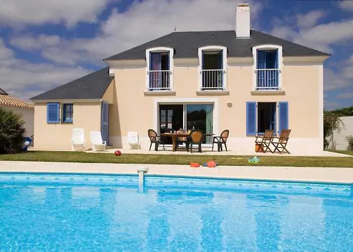 Madame Le Domaine De Vertmarines