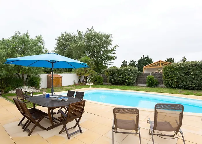 Apartahotel Madame Le Domaine De Vertmarines