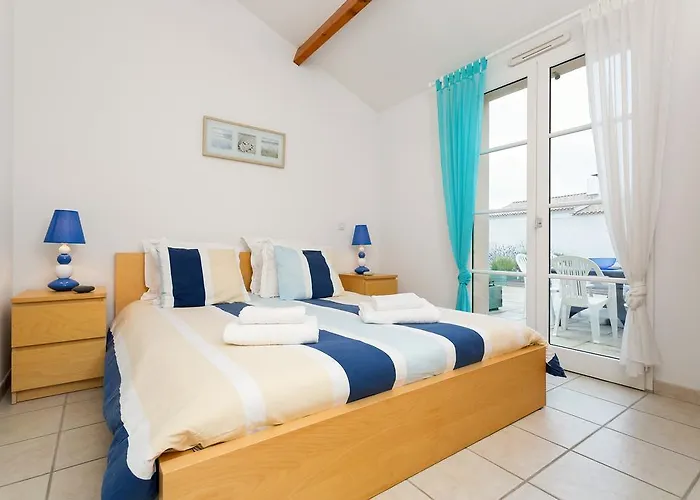 Apartahotel Madame Le Domaine De Vertmarines 3*