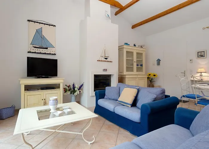 Apartahotel Madame Le Domaine De Vertmarines