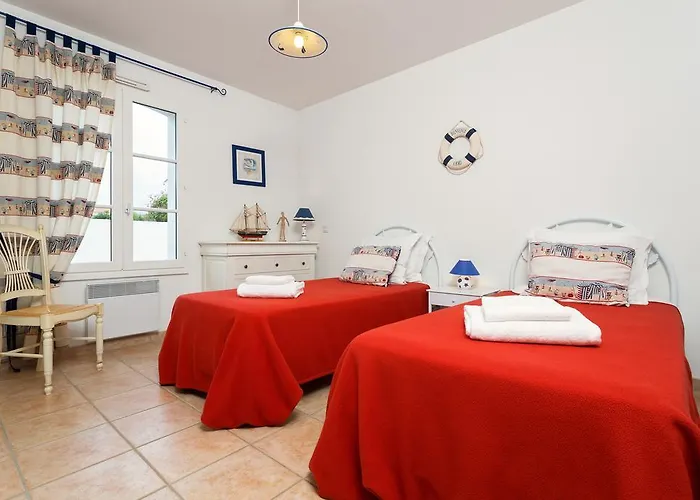 Madame Le Domaine De Vertmarines Apartahotel Saint-Jean-de-Monts