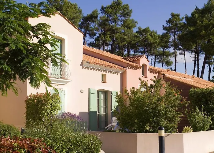 Madame Le Domaine De Vertmarines Apartahotel