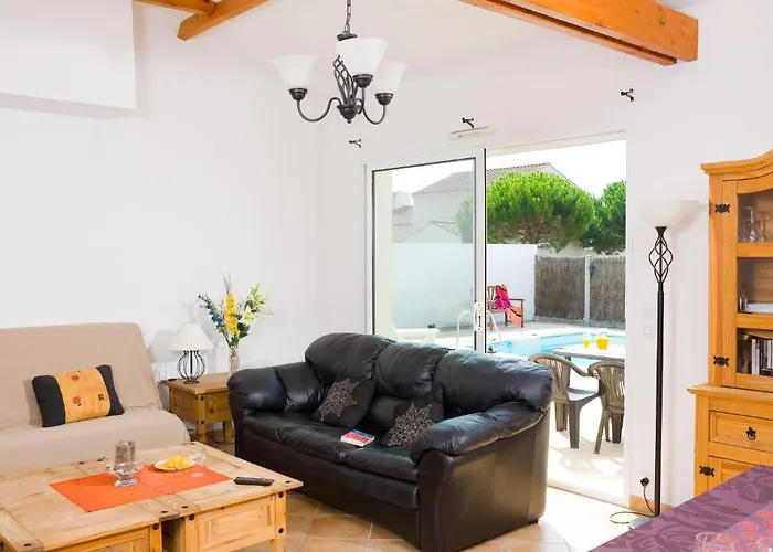 Madame Le Domaine De Vertmarines Saint-Jean-de-Monts